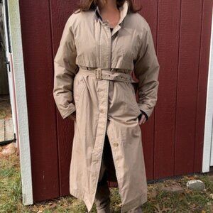 Vintage, THE COMPANY STORE, with removable down long sleeve lining. Size M.